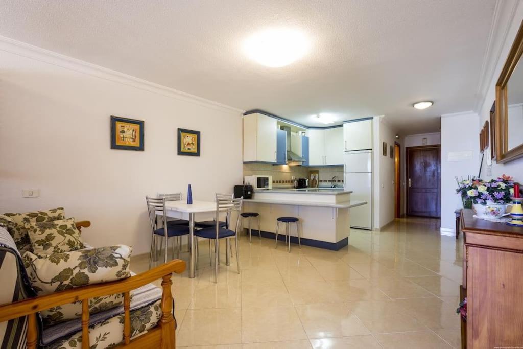 First Line Beach Apartment Пуэрто-де-ла-Крус Экстерьер фото